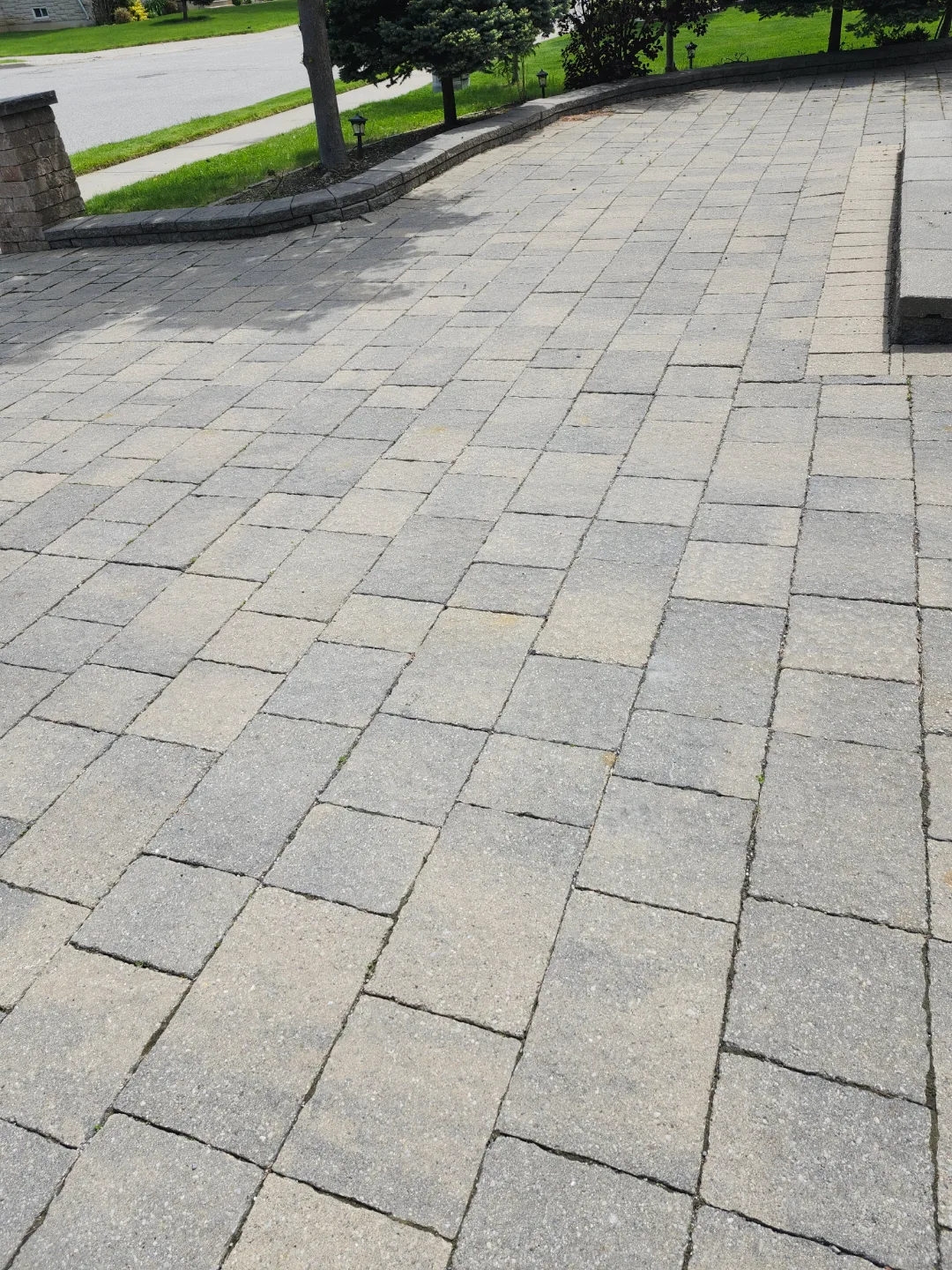 Used interlocking paving stones image indicator(2)