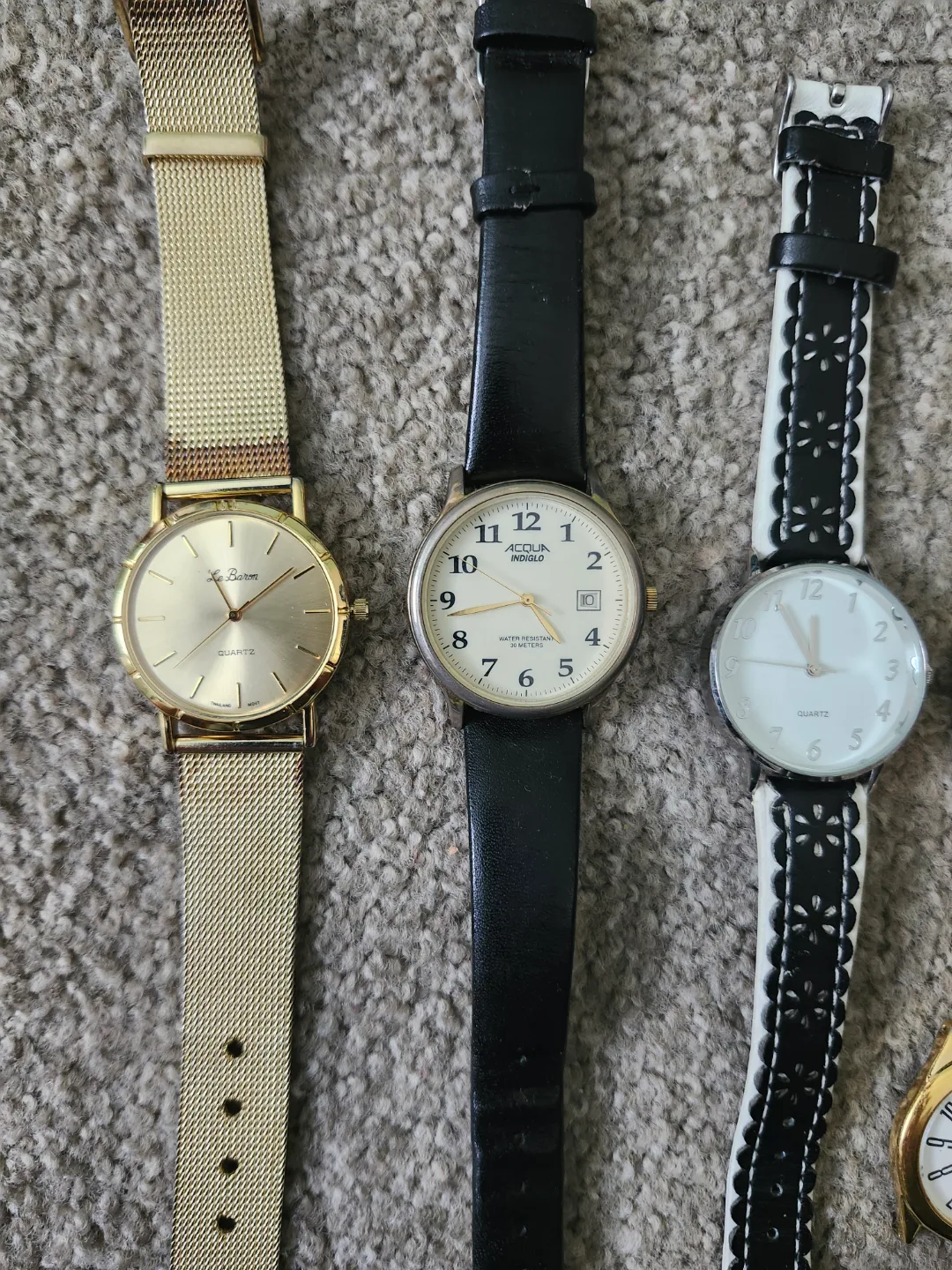 vintage wristwatches image indicator(2)