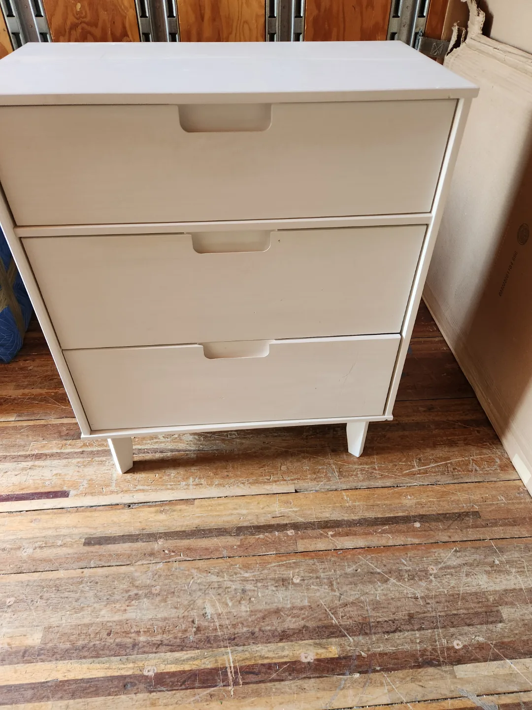 White 3-Drawer Dresser image indicator(2)