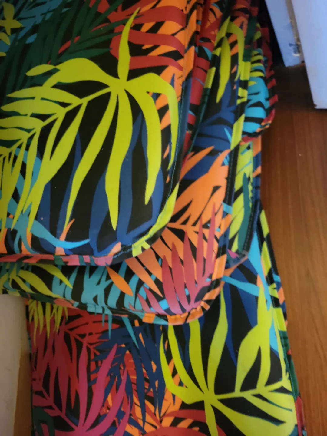 Vibrant Tropical Leaf Print Patio Chair Cushions image indicator(2)