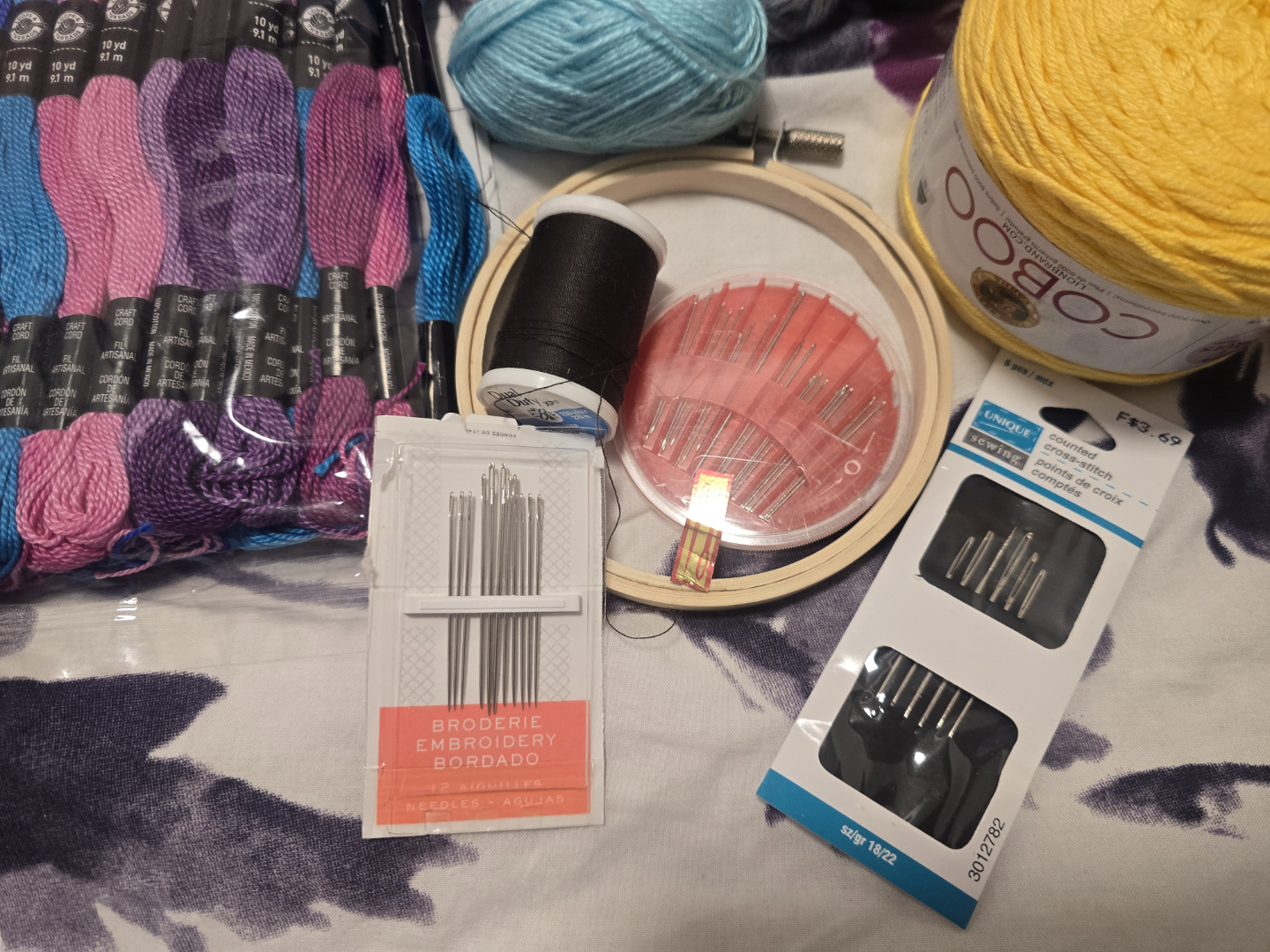 Craft Supplies Bundle: Yarn, Needles, Crochet Hooks & More! - photo 4