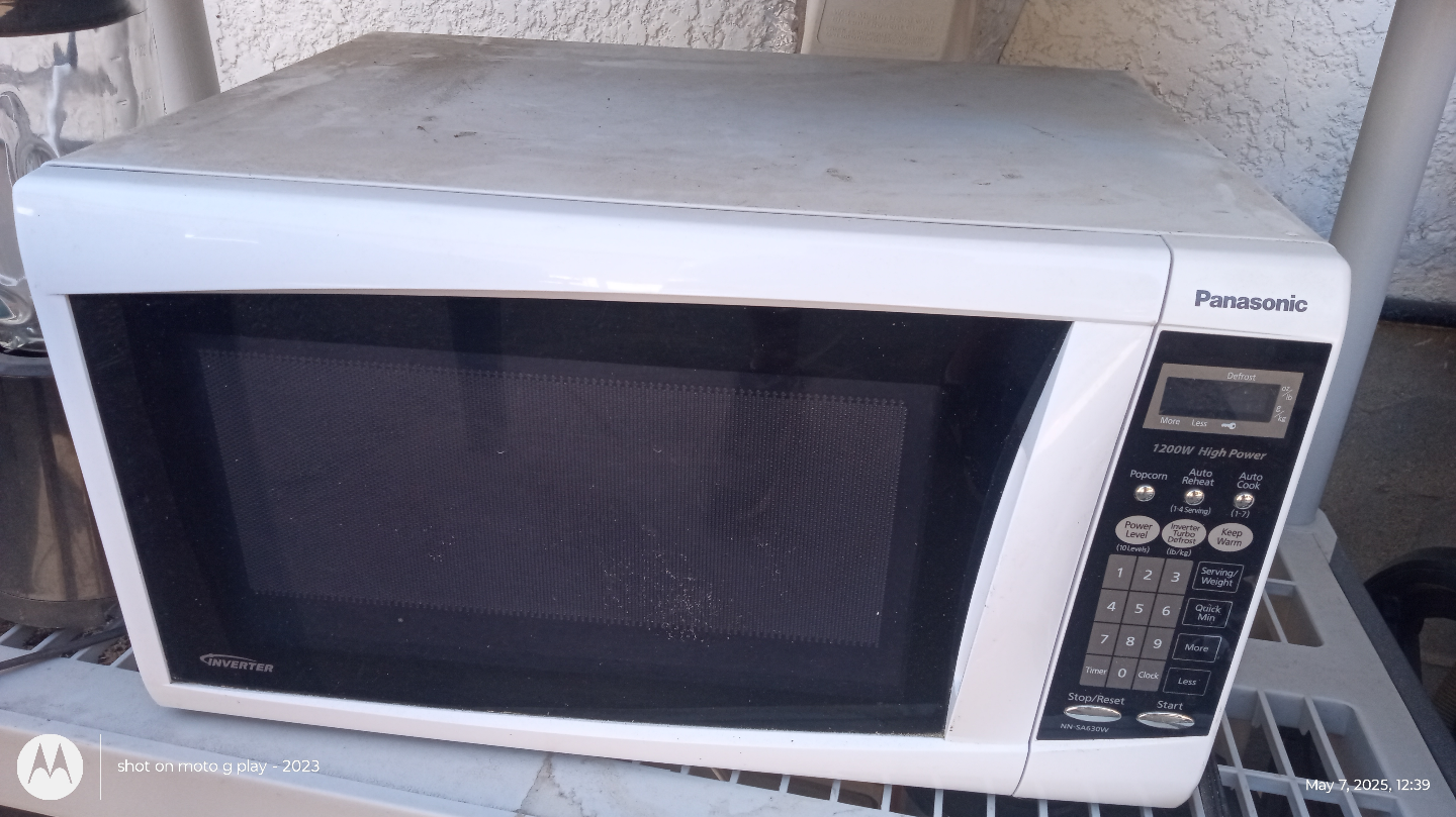 Panasonic 1200W Inverter Microwave