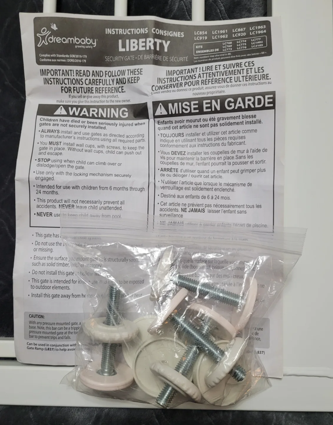 Pressure Mounted Baby Safety Gate with accessories image indicator(2)