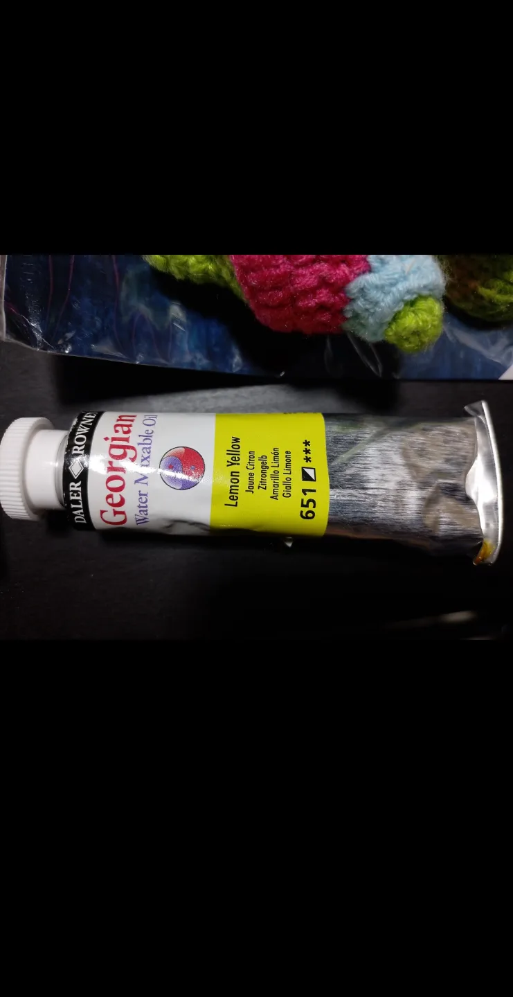 🥕Craft Supplies Lot: Yarn, Paint, Flowers, and More! image indicator(3)