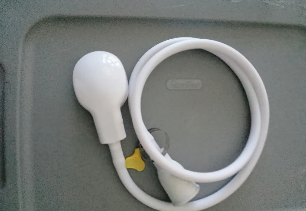New Flexible Shower Head with Hose and Tap Connector thumbnail
