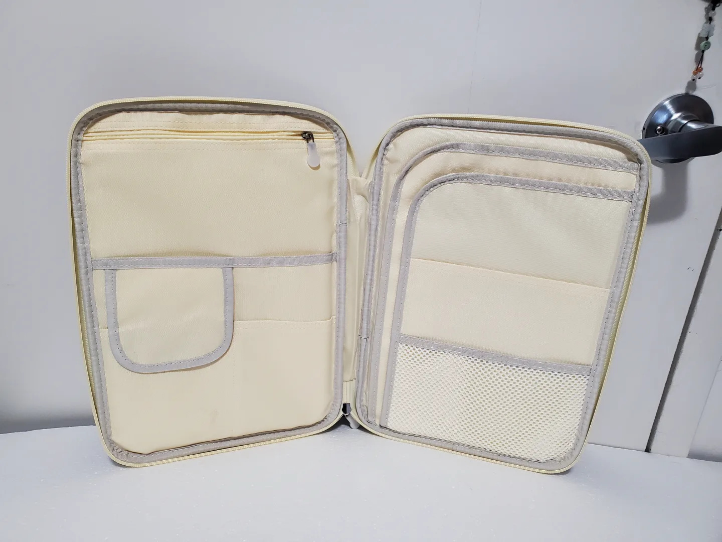 A4 Document Bag - Floral Design image indicator(3)