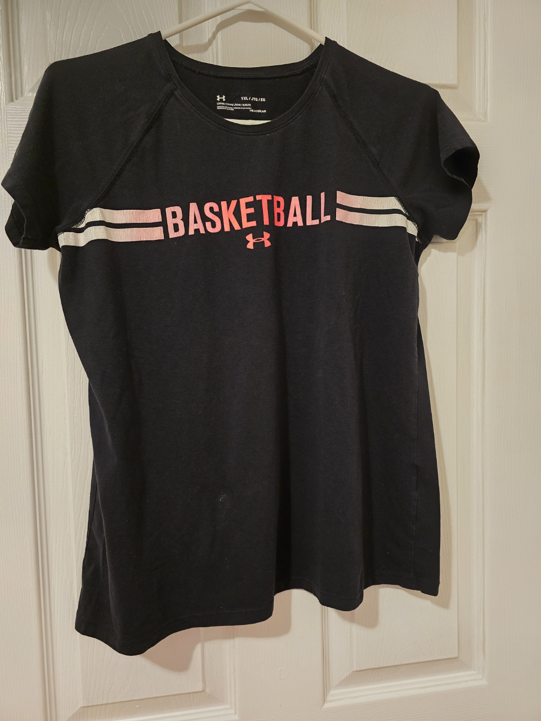 🏑Girls Under Armour T-Shirts (2)