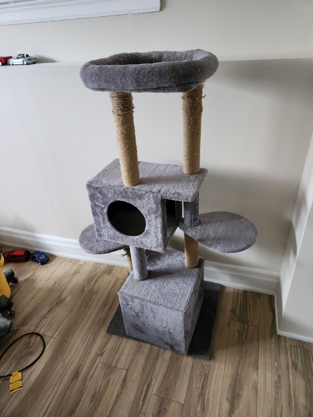 Grey Cat Tree, Multi-Level Condo - photo 2