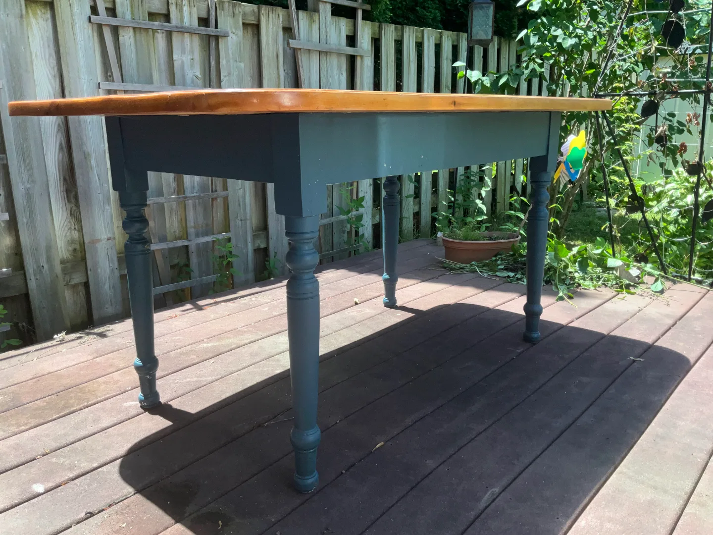 Rustic Farmhouse Style Table and Four Chairs Set image indicator(4)