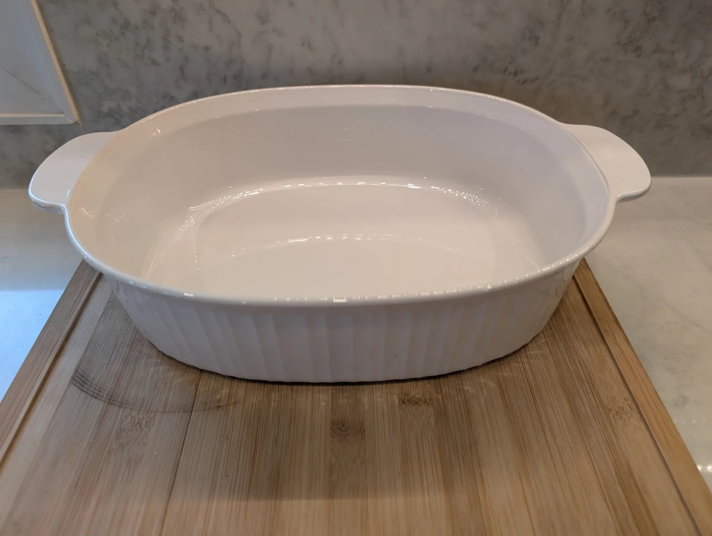 Corning Ware F-14-B 4 Liter Casserole Dish thumbnail