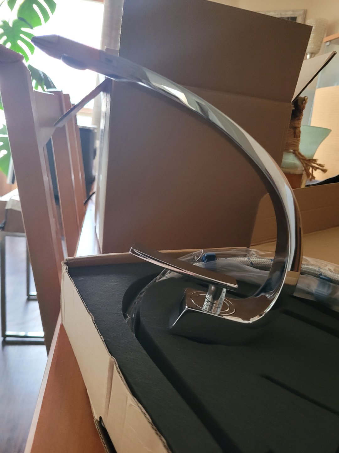 Modern Chrome Bathroom Faucet - photo 2