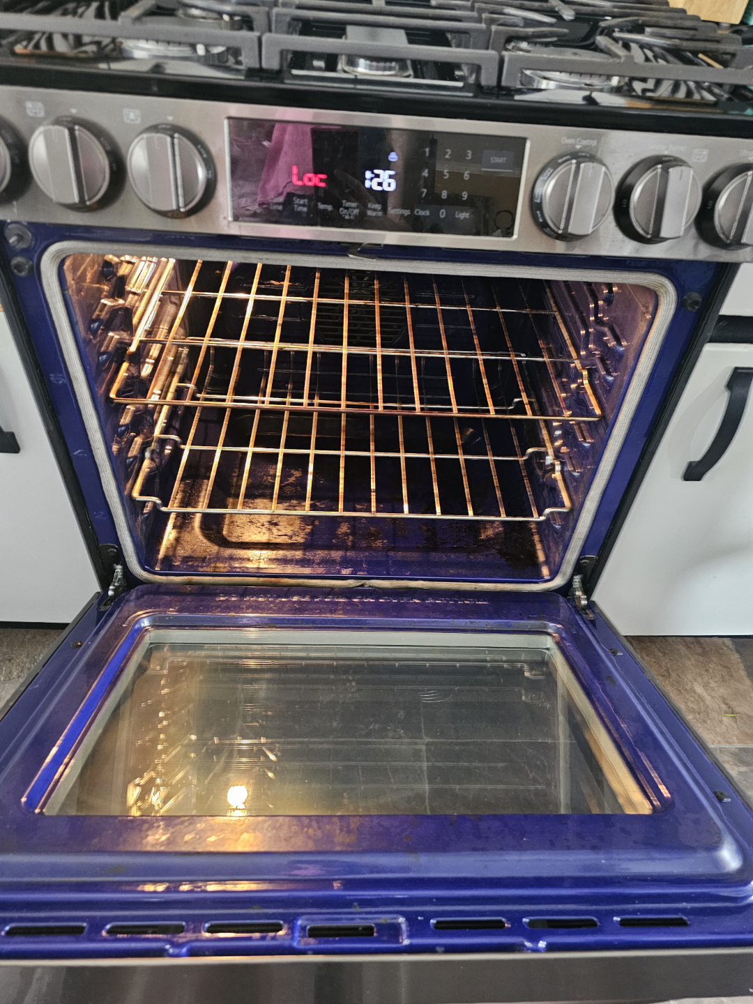 LG Smart Gas Range - photo 2