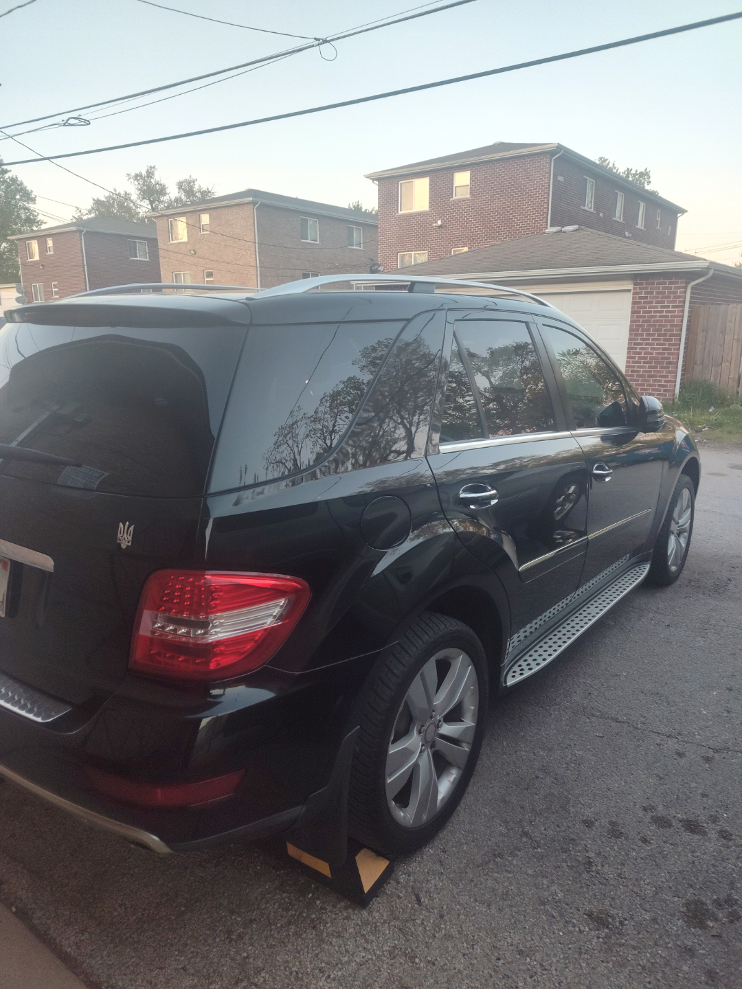 2011 Mercedes-Benz ML 350 SUV - photo 4