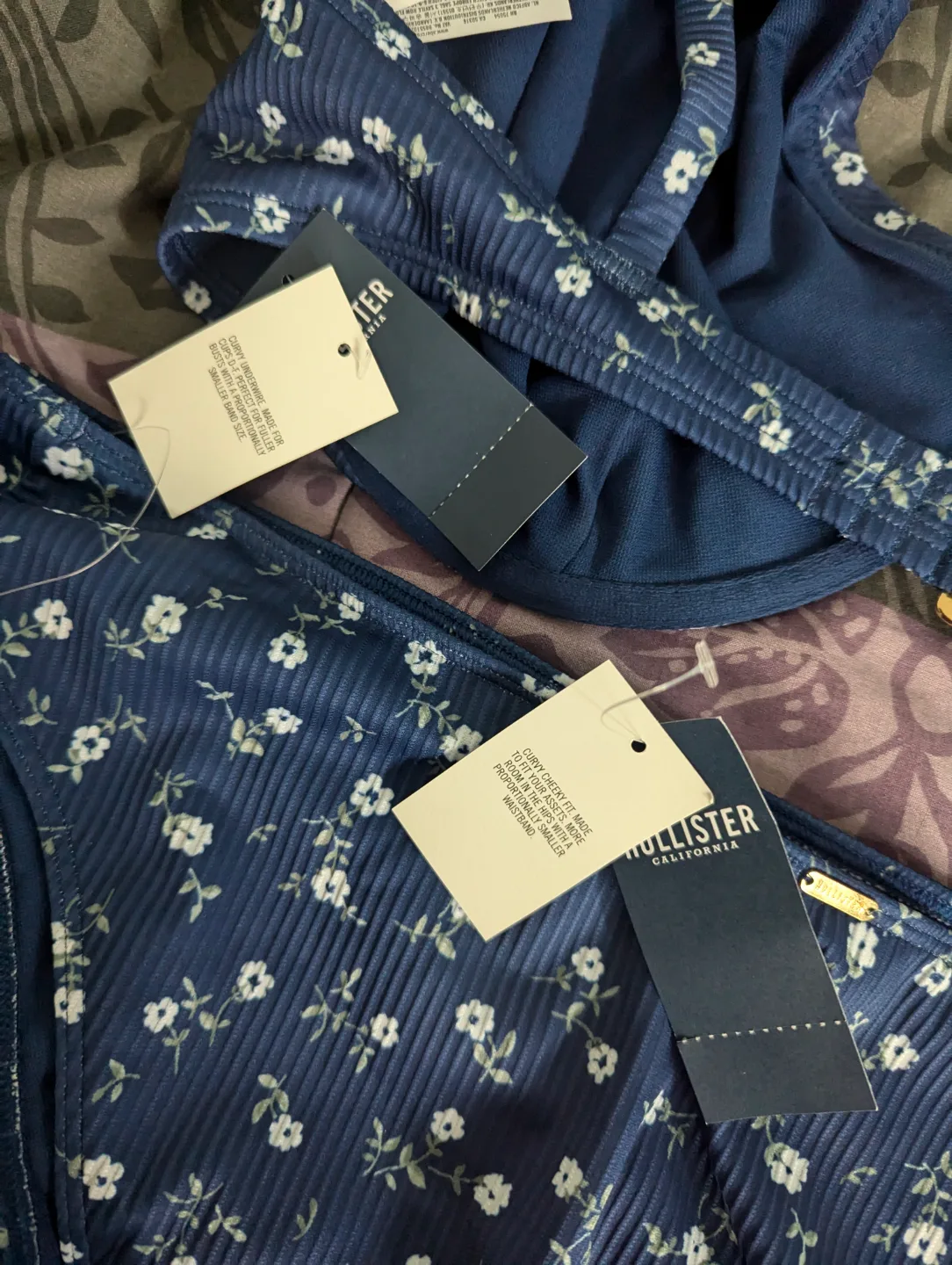 BNWT Hollister Curvy Bikini Set - Size XL- XXL - Floral Print image indicator(4)