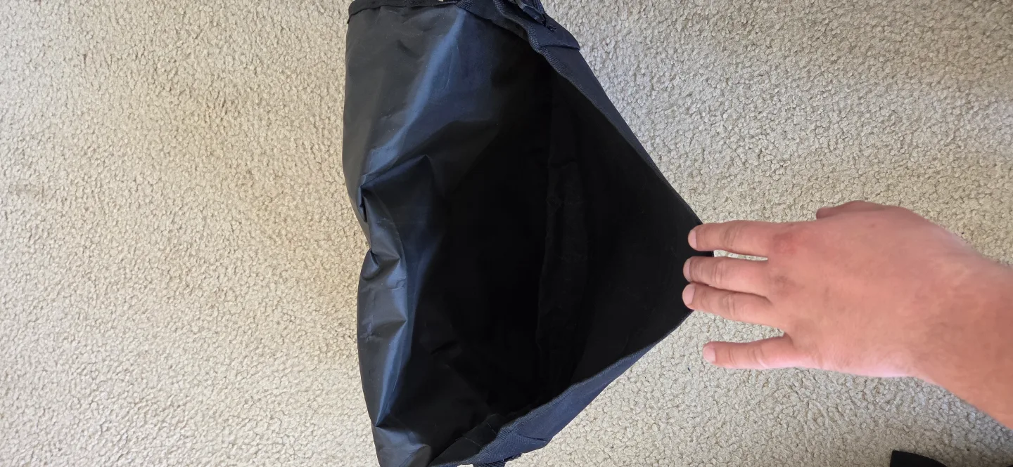 Black Messenger Bag with Reflective Strip image indicator(3)