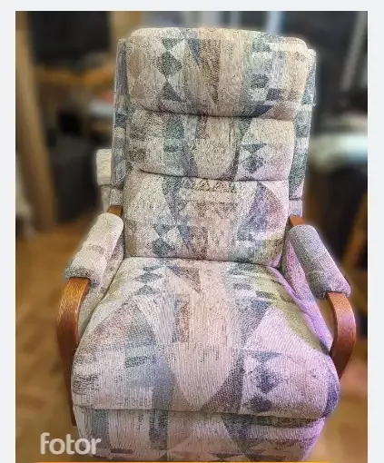 Recliner Chair - Comfortable and Stylish