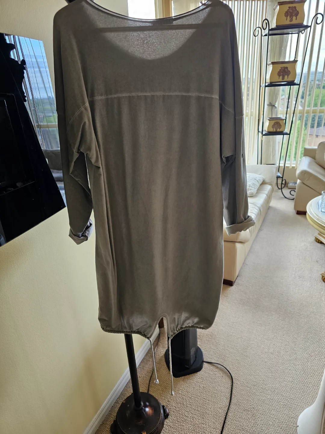 Women's Grey Long-Sleeve Tunic Top with Abstract Print image indicator(2)