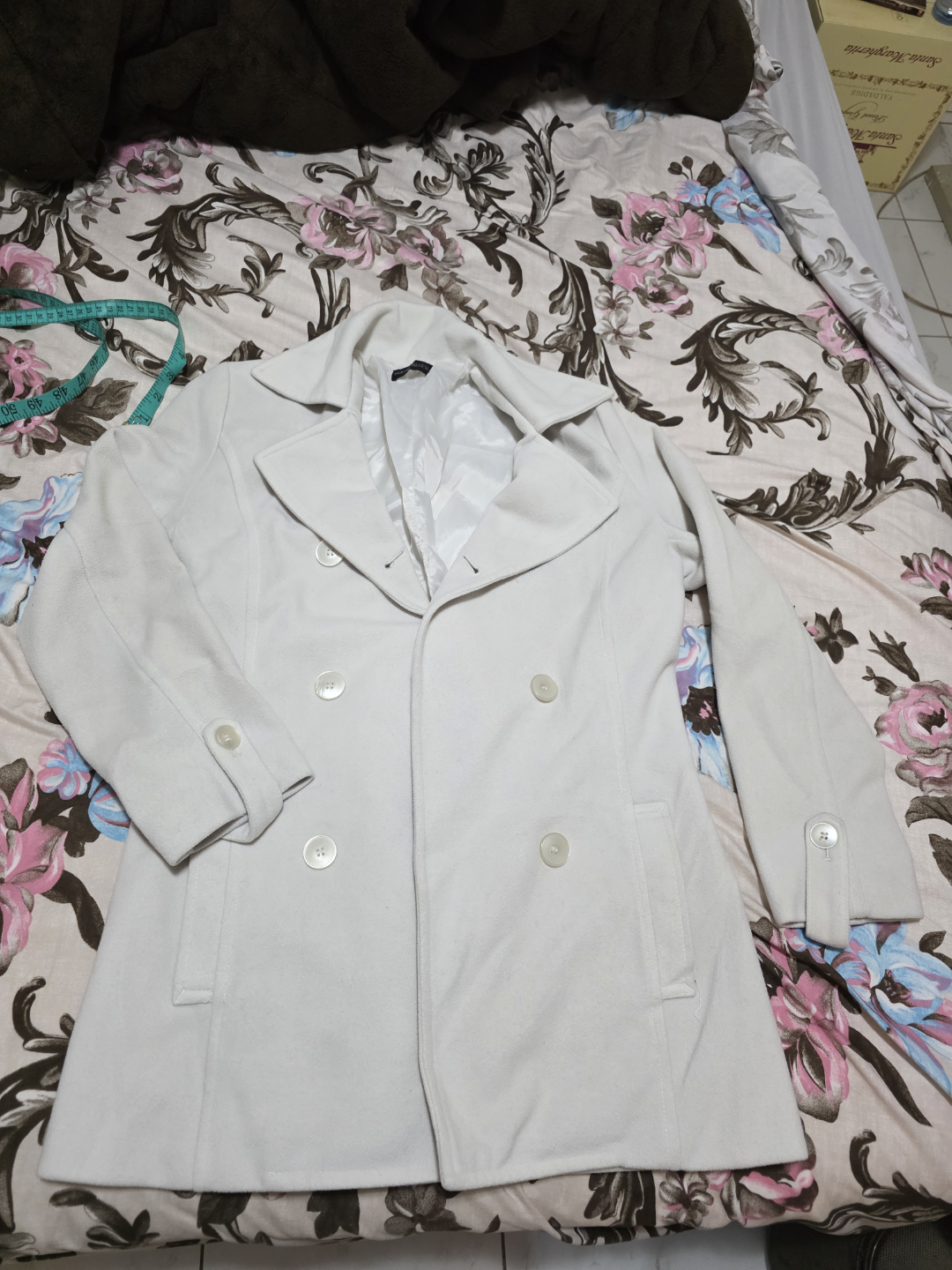 Cream-coloured  Peacoat