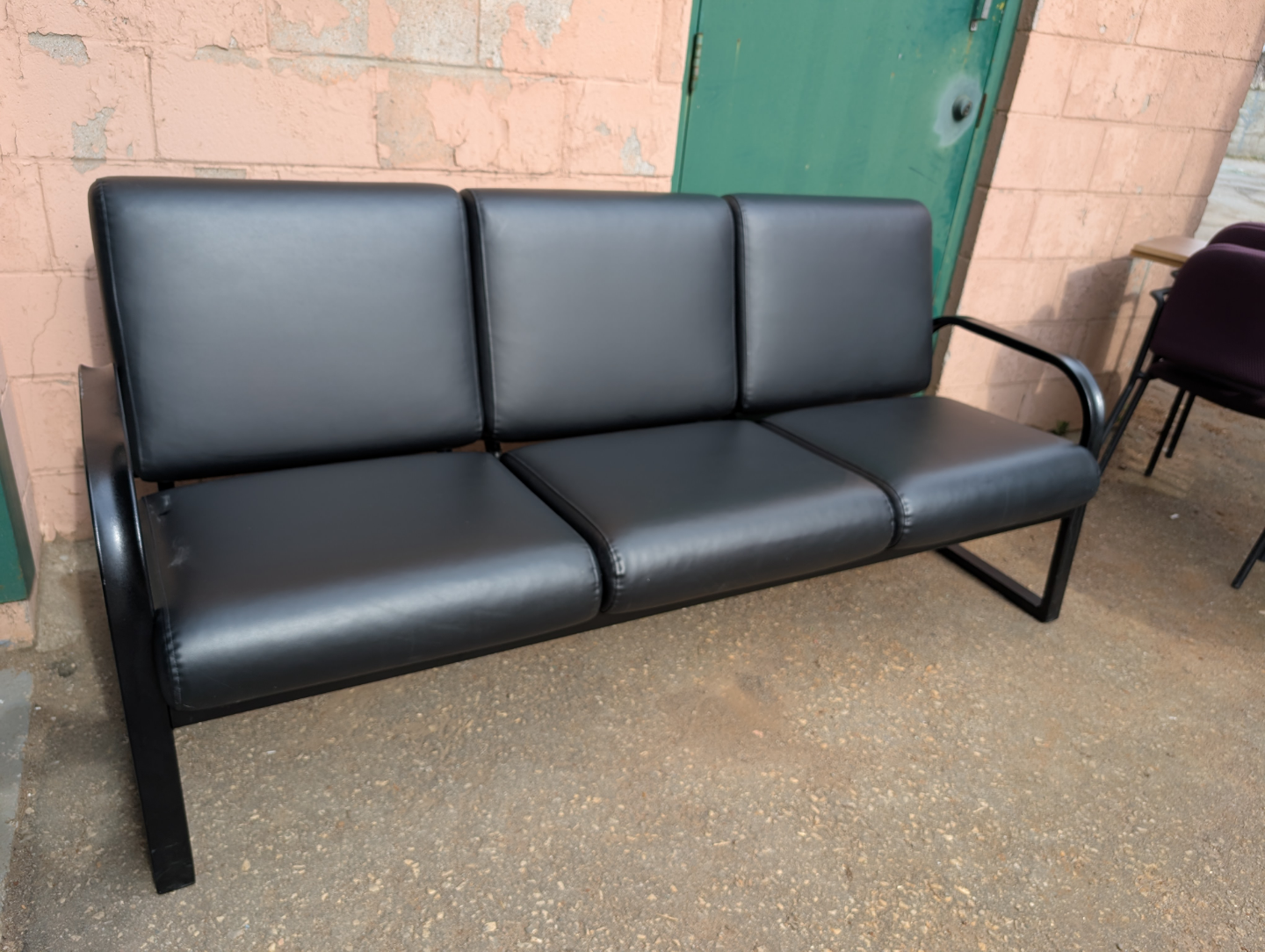 Black Three-Seater Sofa, Free delivery - photo 2