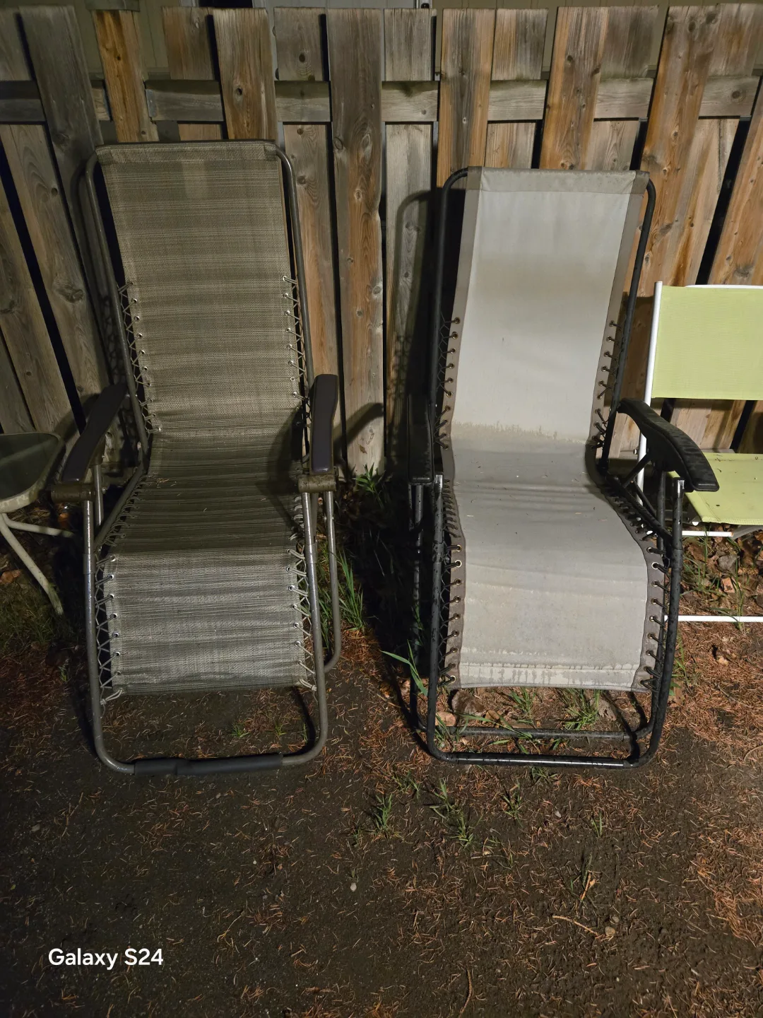 Pair of Outdoor Reclining Folding Chairs thumbnail