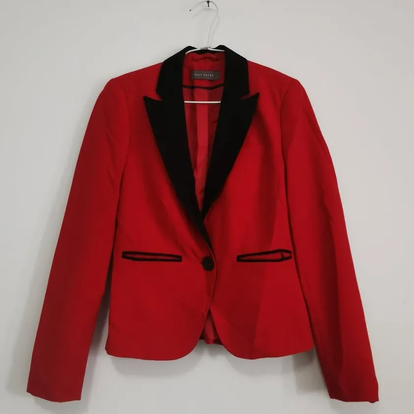 BUNDLE OF BLAZERS 20 EACH thumbnail