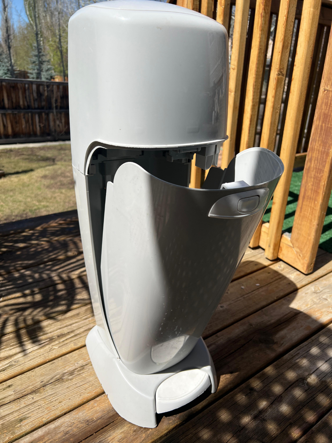 Playtex Diaper Genie Complete Diaper Pail