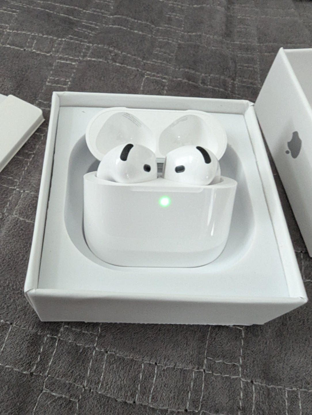 Apple AirPods 4 with Active Noise Cancellation - photo 4