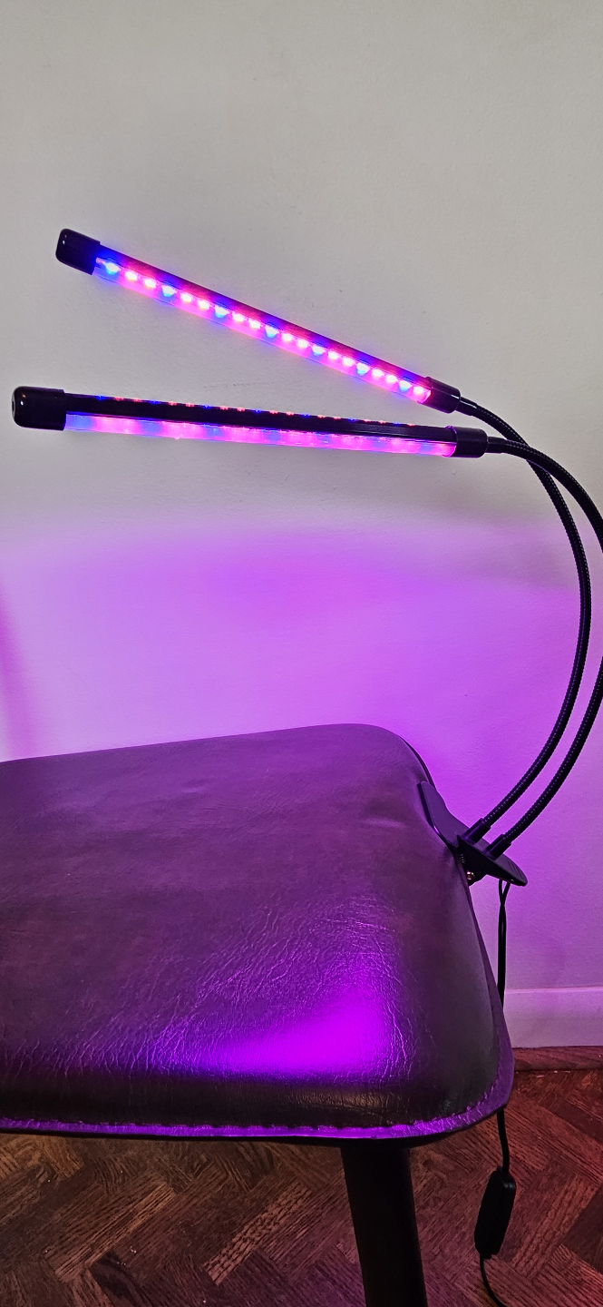 LED Plant Light with Clip - photo 2