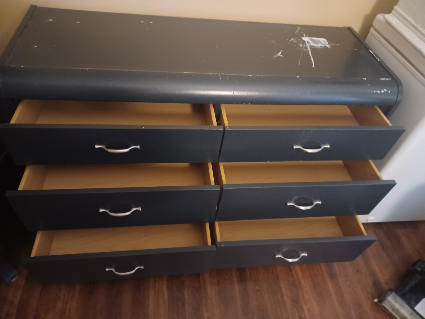 Free dresser