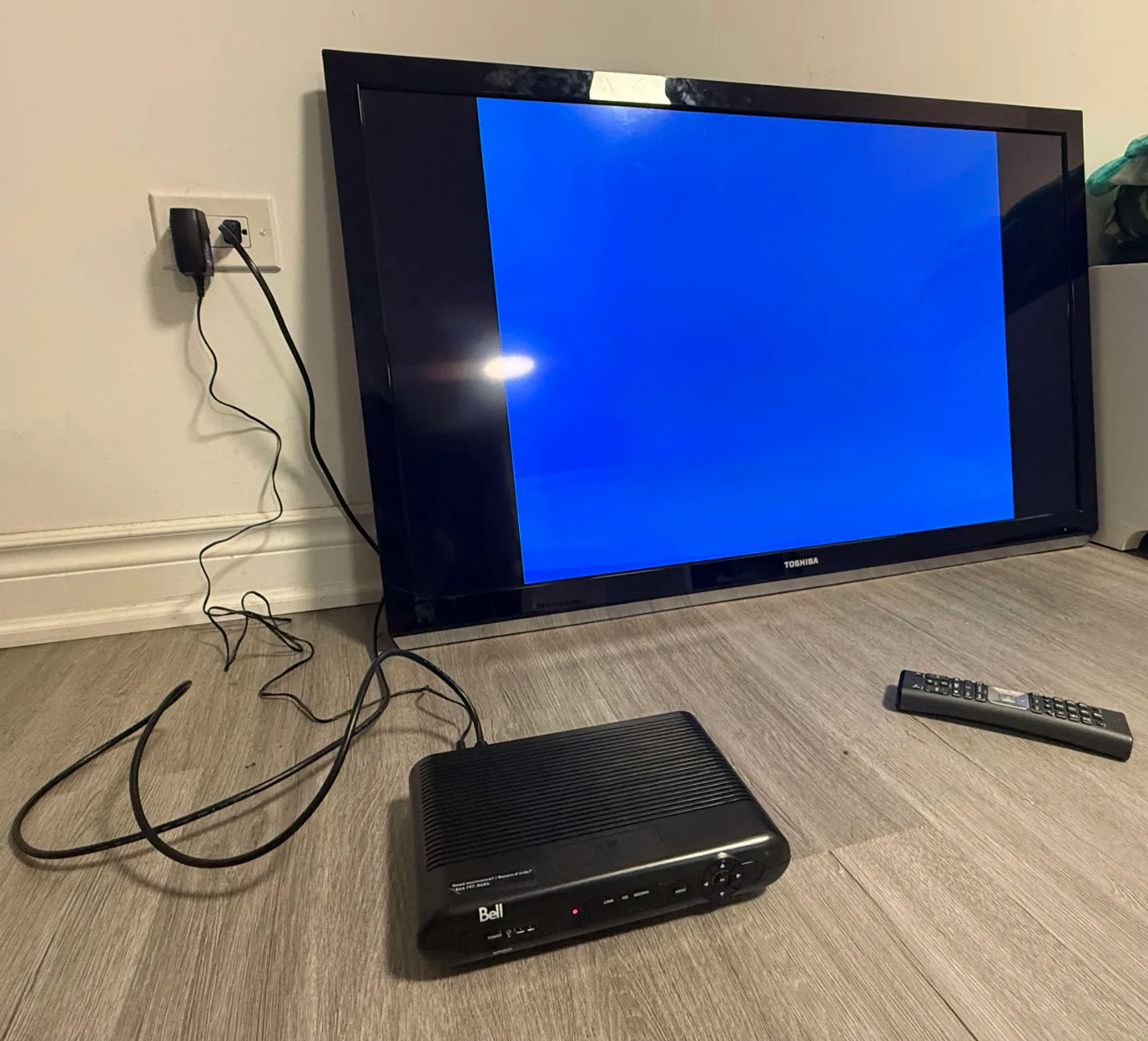Toshiba 42 TV thumbnail
