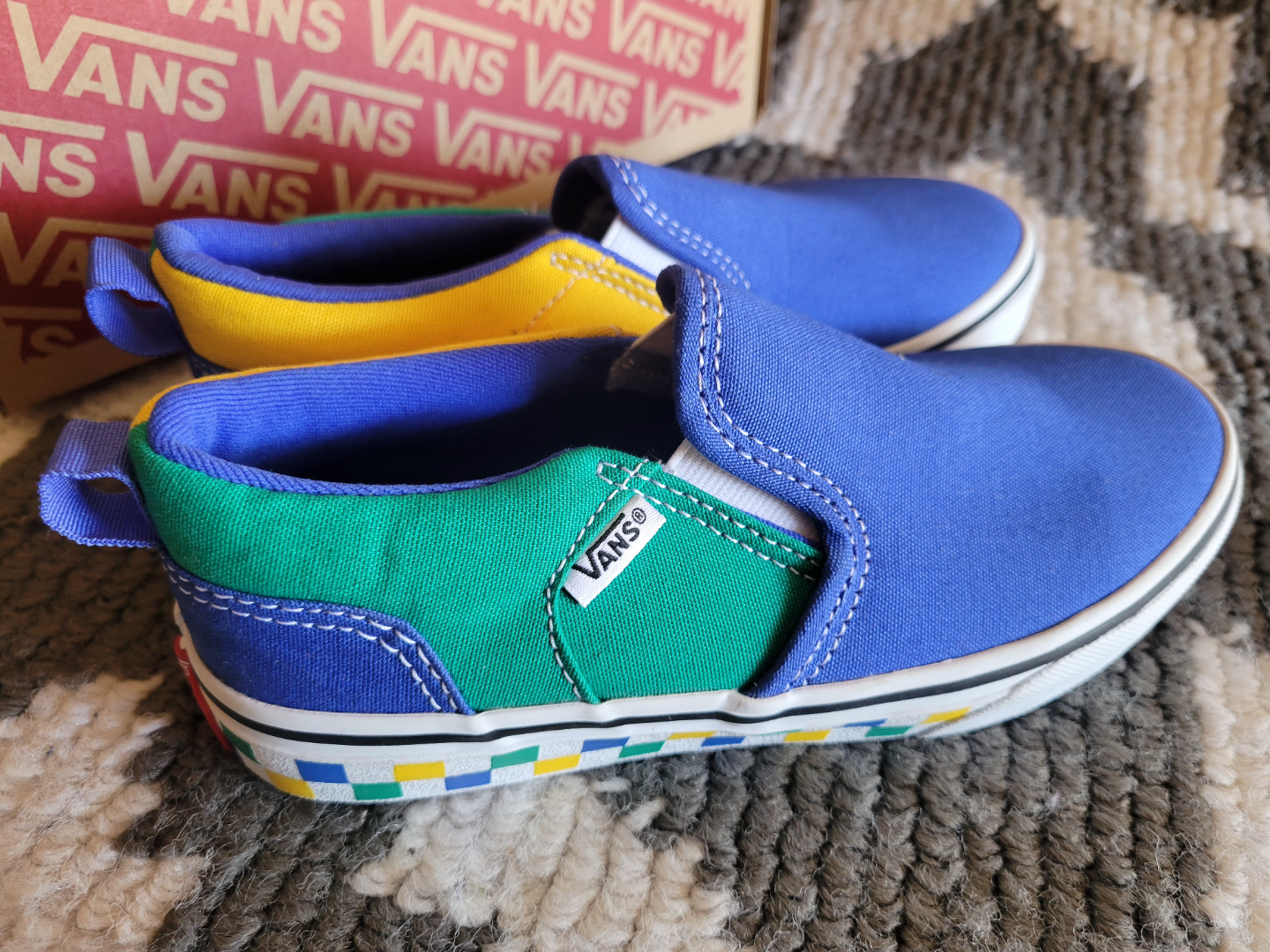 Brand New Vans Asher Toddler Slip-On Sneakers - Size 2 - photo 3