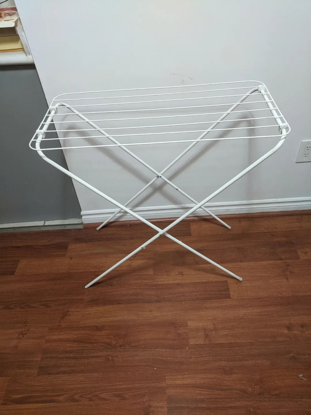Foldable Clothes Drying Rack thumbnail
