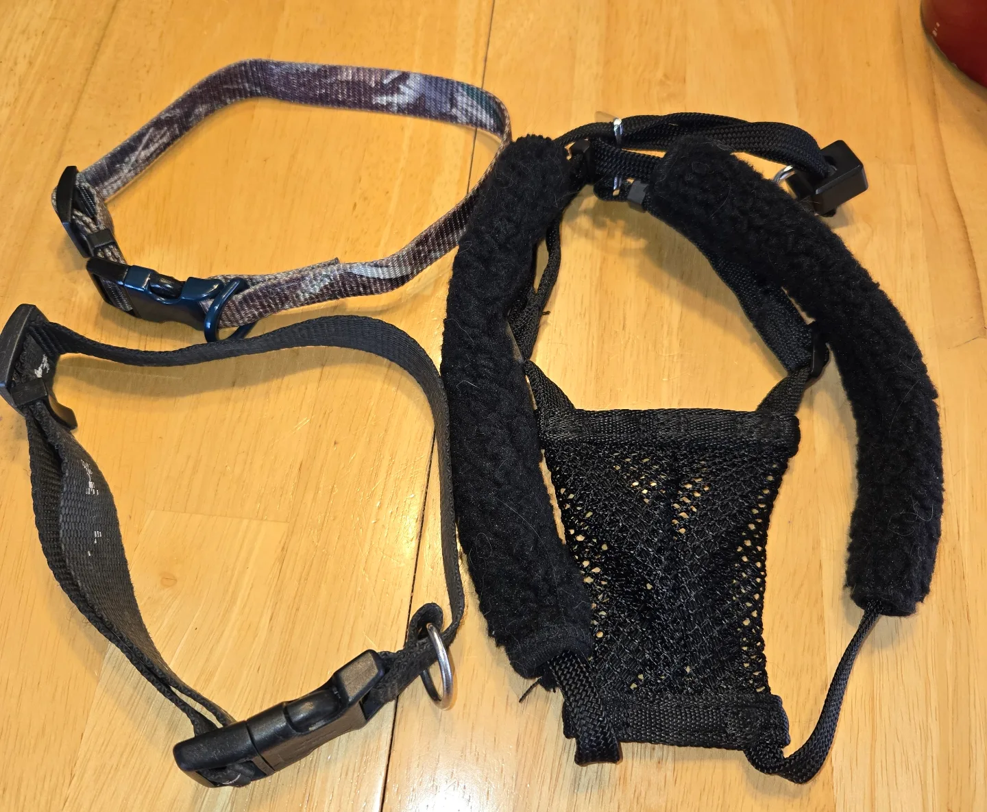 2 dog collers and a harness thumbnail