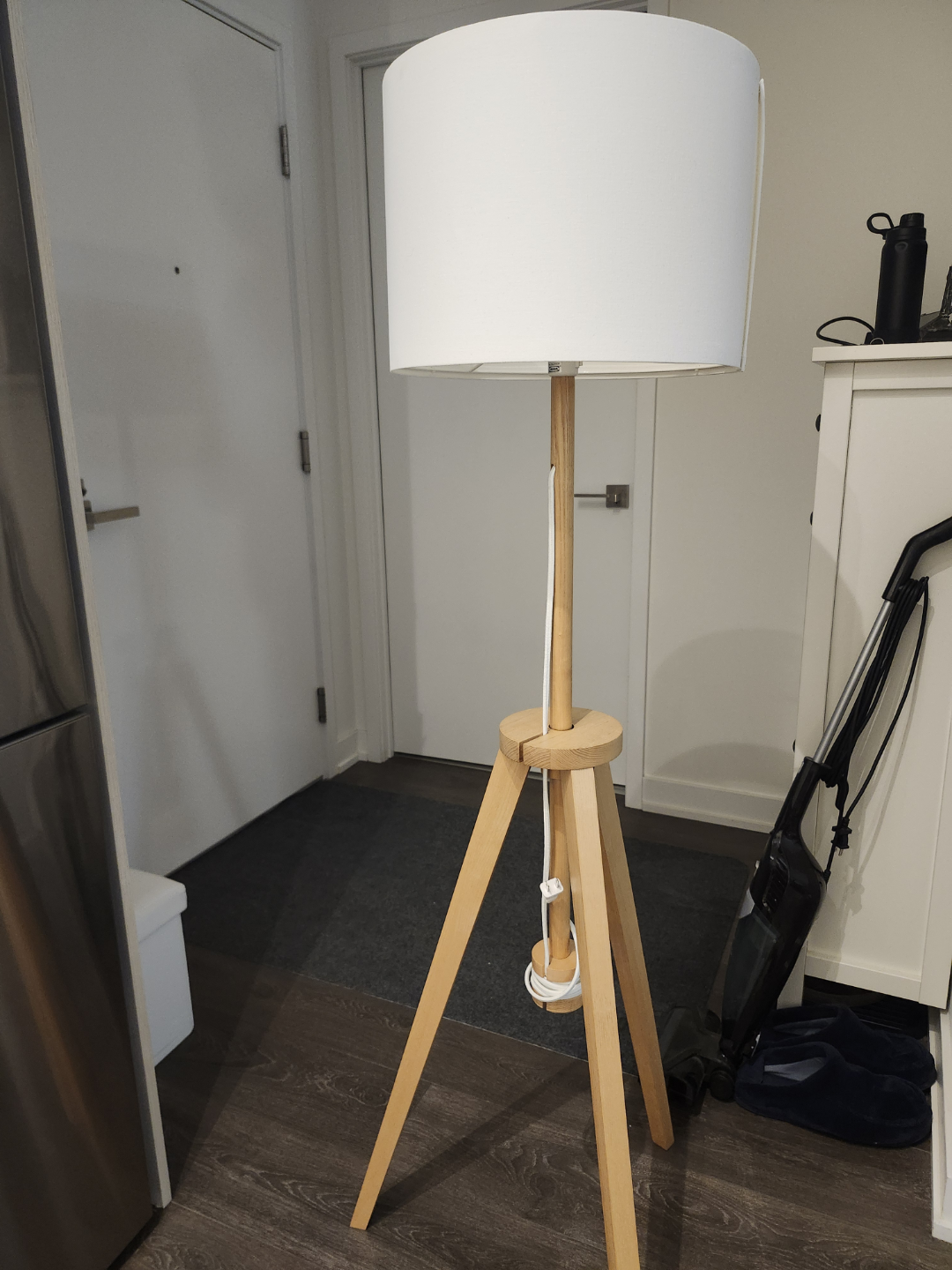 Tripod Floor Lamp with White Shade - photo 2