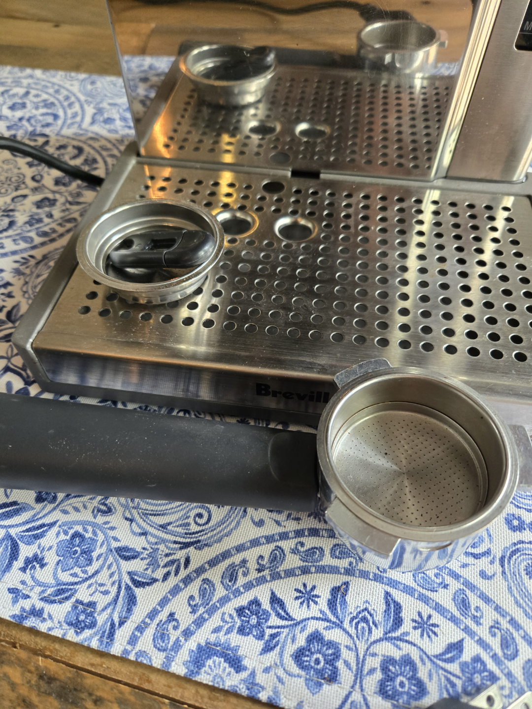 Breville Cafe Roma Espresso Machine - photo 3