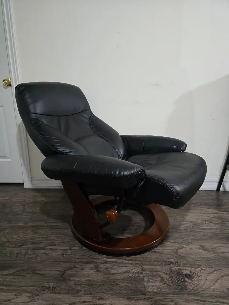 Recliner Chair and Ottoman Set - Black Leather image indicator(5)