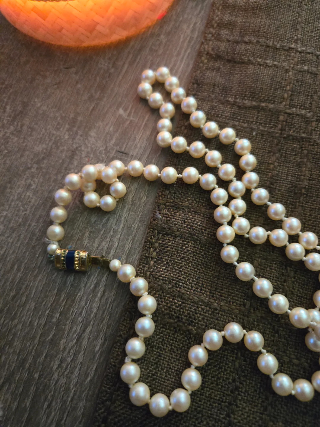 Cream-coloured Pearl Necklace image indicator(2)