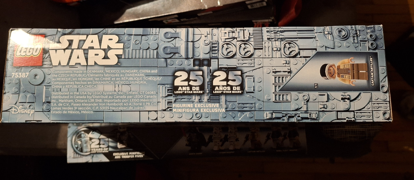 LEGO Star Wars Boarding the Tantive IV 75387 - photo 3
