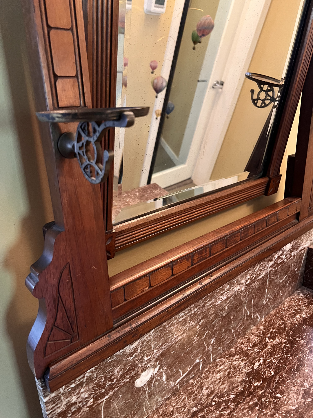 Granny Core! Antique Vanity with Marble Top and Mirror - photo 4