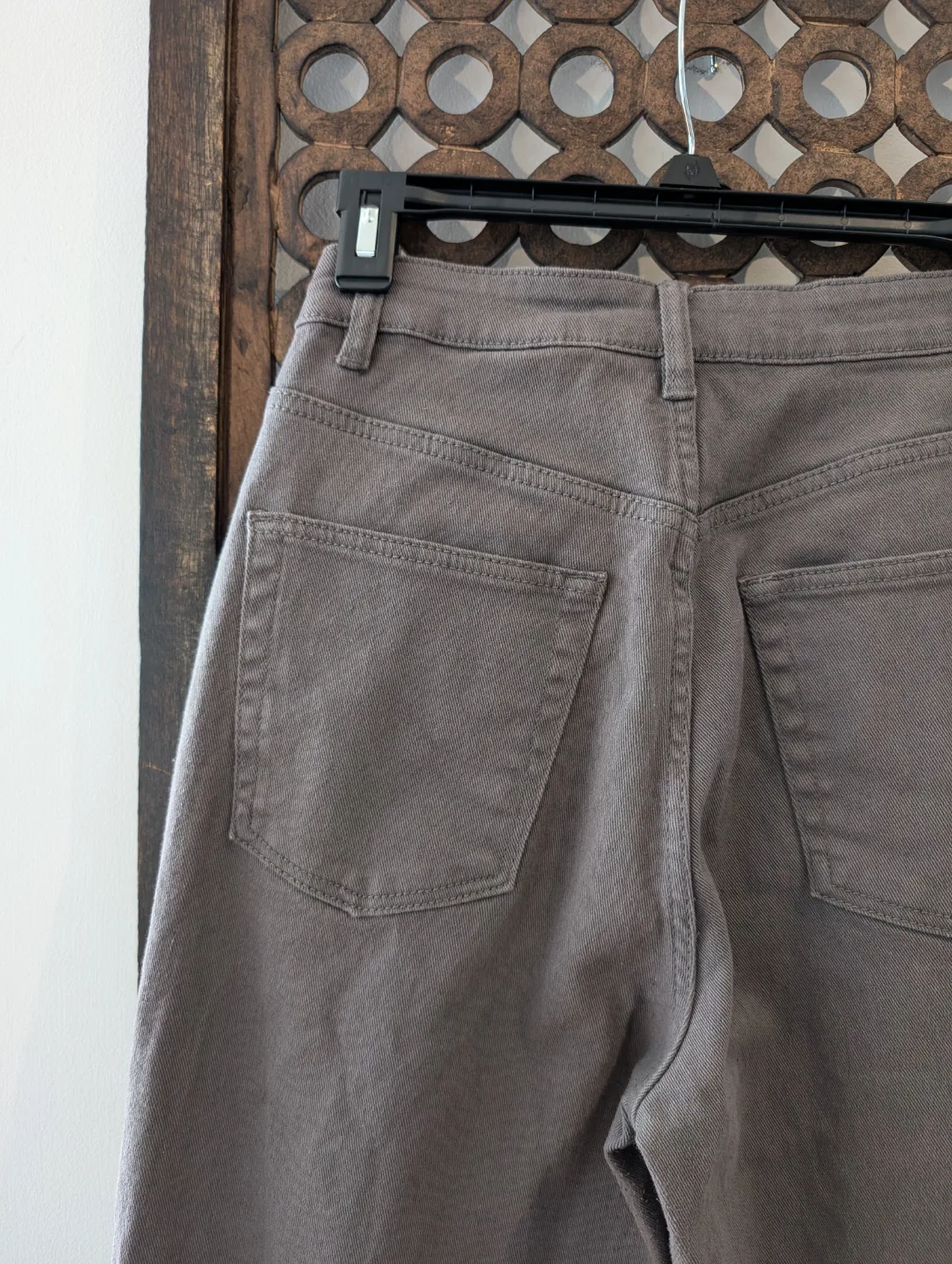 H&M High-Waist Grey Jeans image indicator(5)