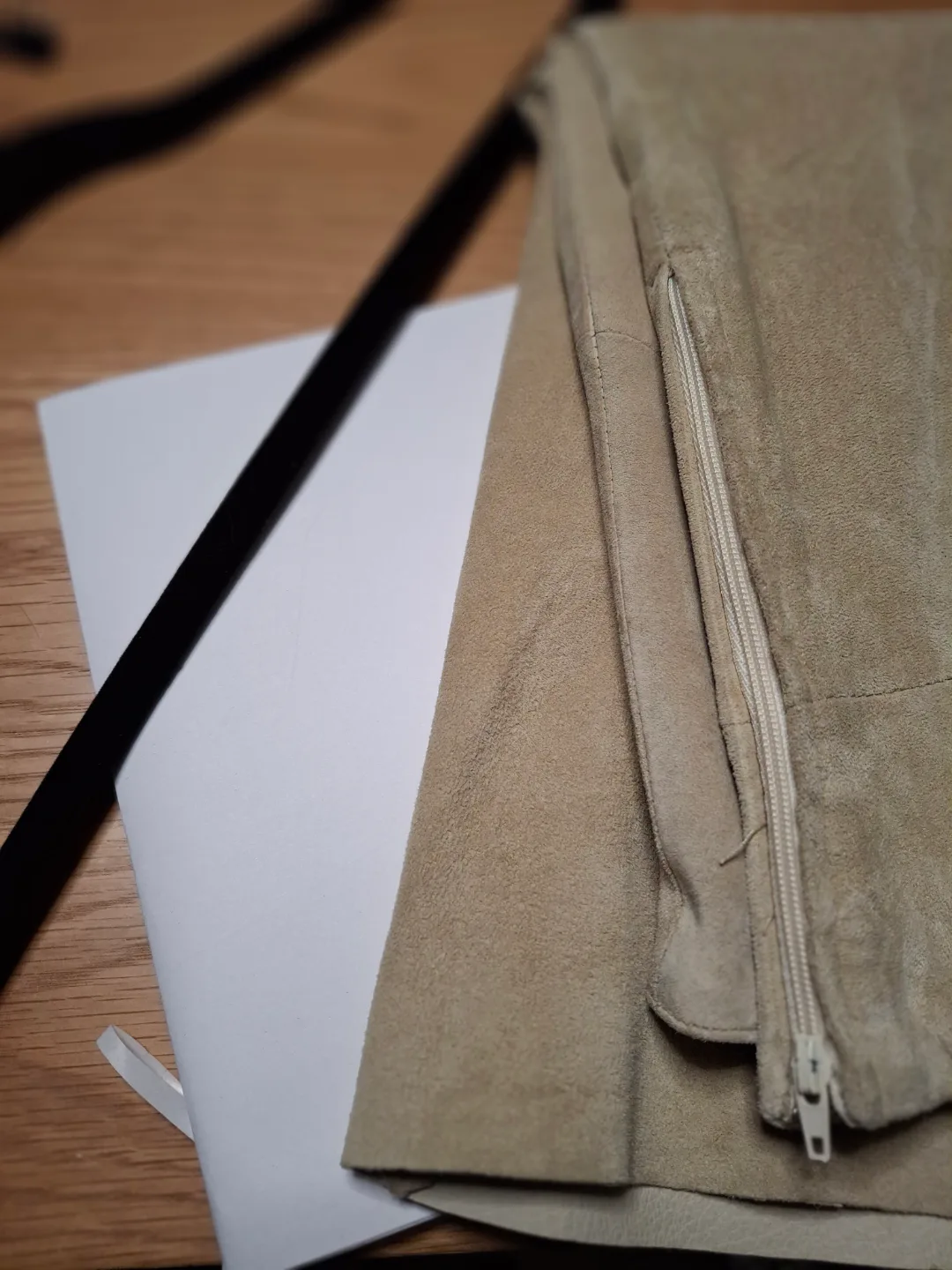 Women's US6 Danier Beige Suede Flared Skirt image indicator(6)