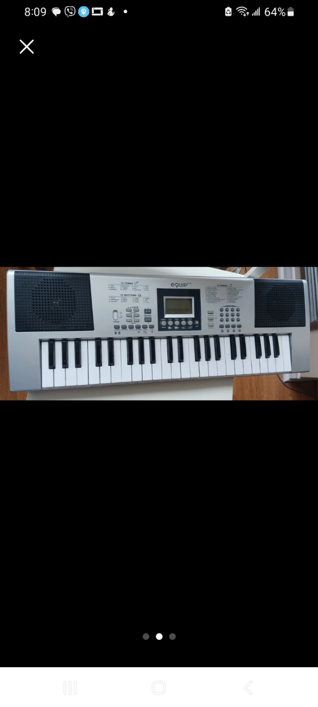 eQuip 61-Key Electronic Keyboard #freecycle - photo 2