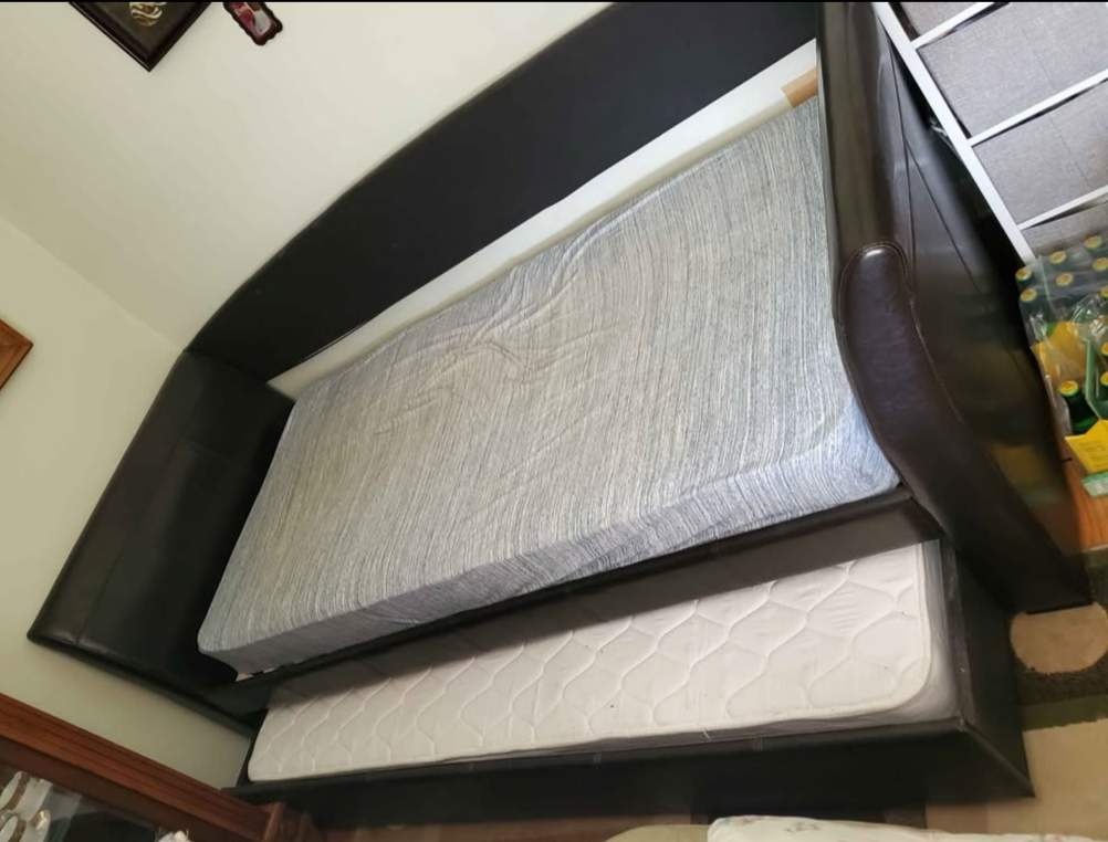 Dark Brown Faux Leather Daybed with Trundle - photo 3