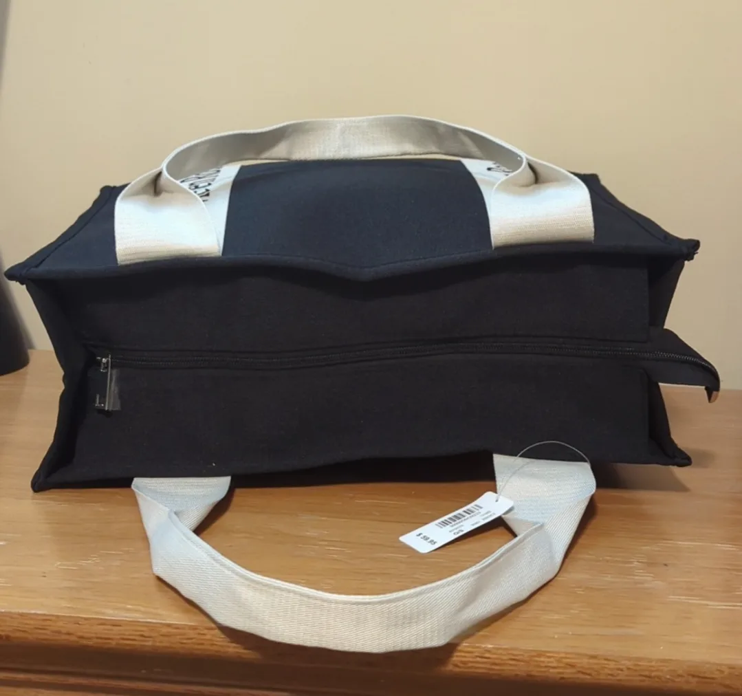 La Vien Rose Black Tote Bag new with tags image indicator(2)