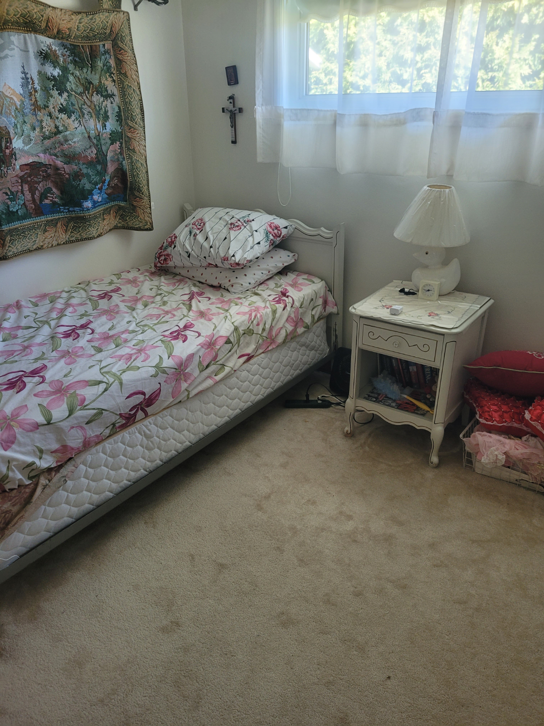Vintage White Vanity/Dresser with Mirror - photo 2