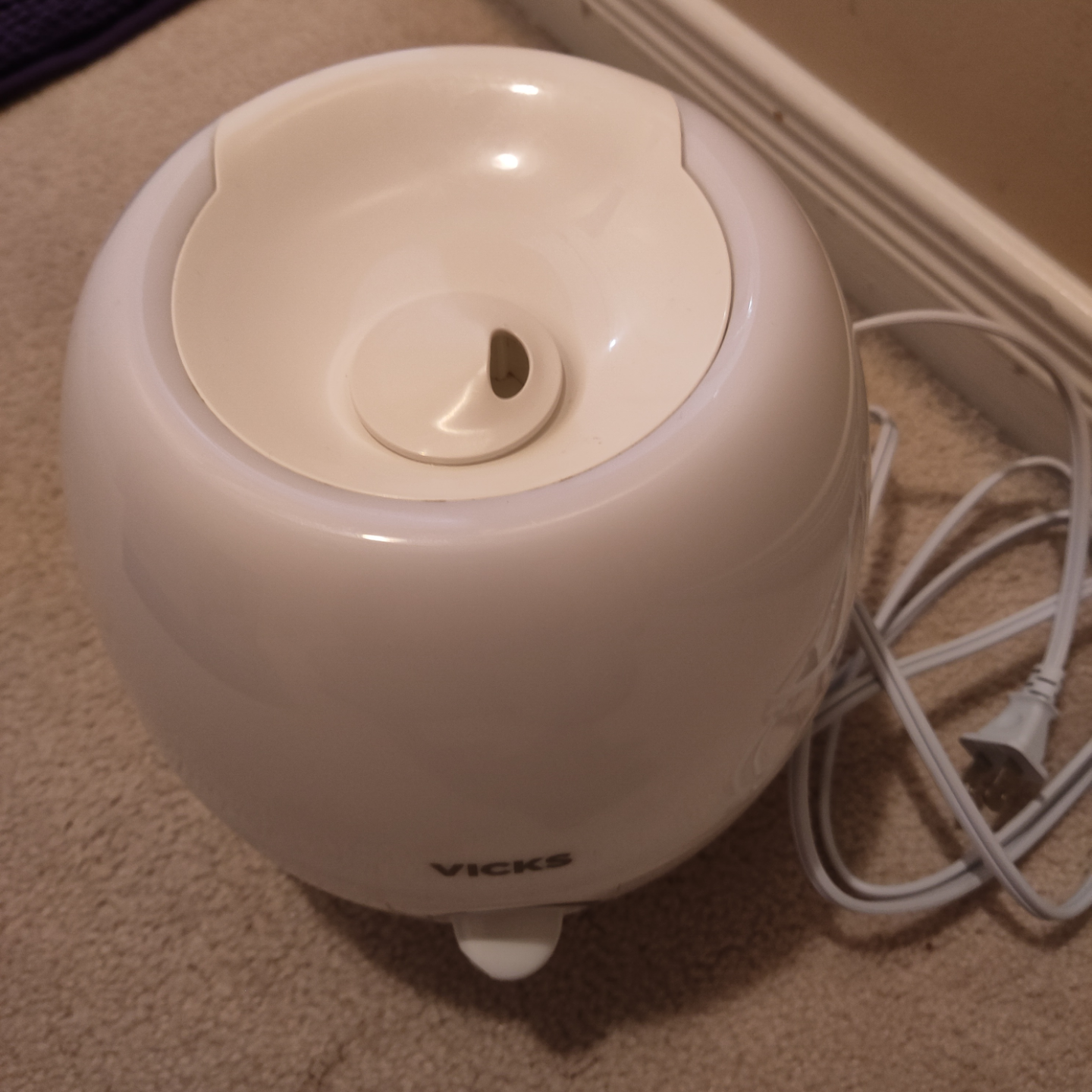 Vicks 3-in-1 SleepyTime Humidifier, Diffuser, and Night Light - photo 4