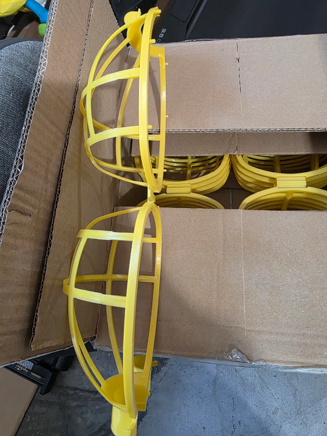 Sunlite String Lights with Guards - New in Box image indicator(3)