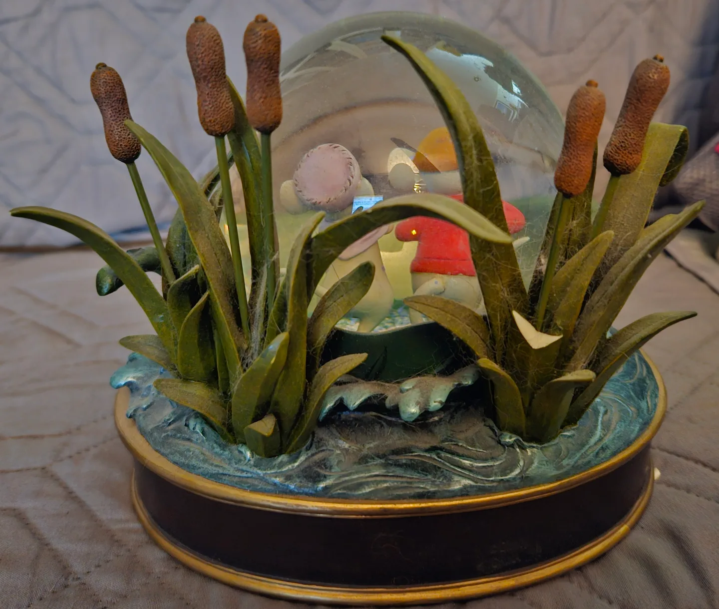 Rescuers Disney Musical SnowGlobe 30th Anniversary Rare image indicator(2)