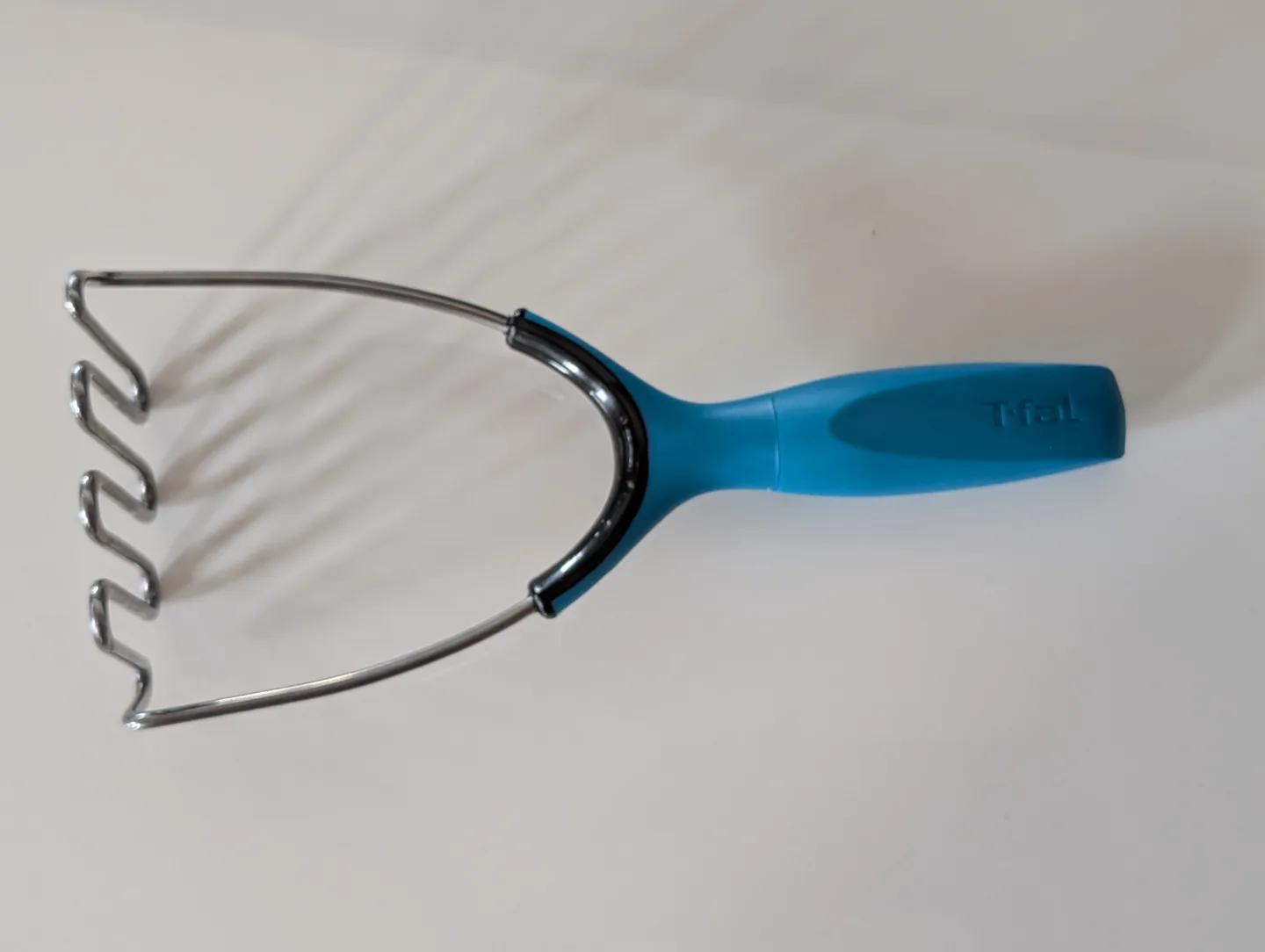 T-fal Blue Potato Masher Brand New image indicator(3)