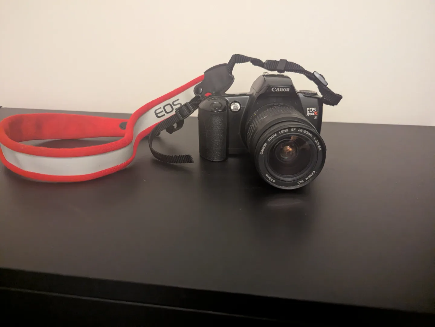 Canon EOS Rebel S 35mm Film Camera with Strap thumbnail